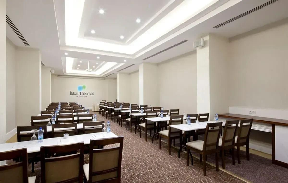 İkbal Thermal Hotel & Spa mobil görsel 42