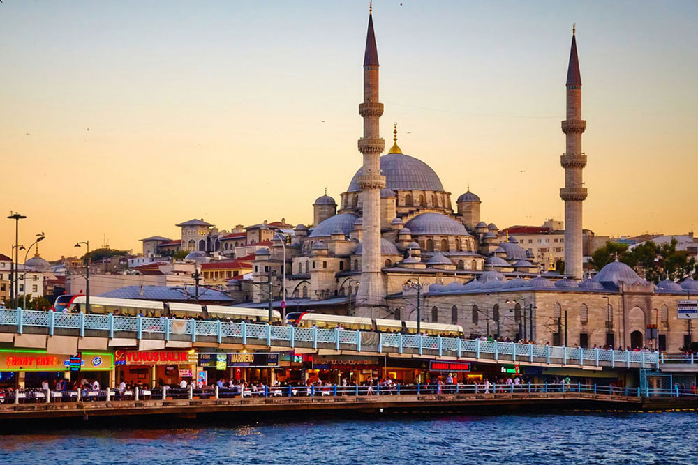 Hızlı Trenle Adalar ve Tarihi İstanbul Turu